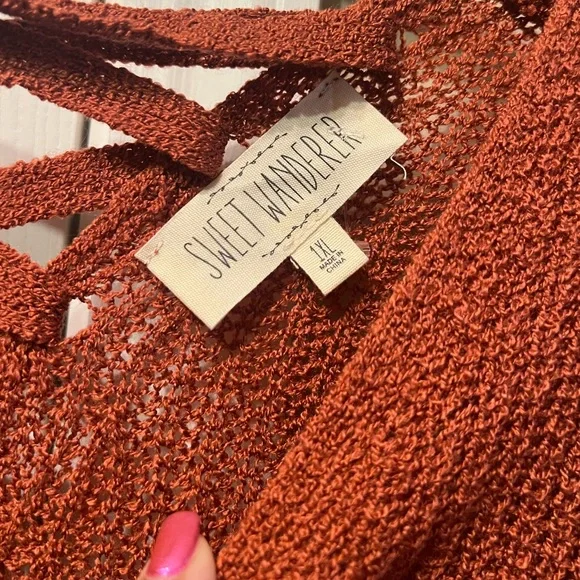 ⭐️NEW WITH TAGS⭐️ Women’s plus size sweater size 1X - Picture 2 of 6